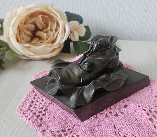 Vintage resin paperweight - vintage,