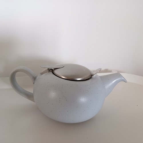 London pottery pebble - london,