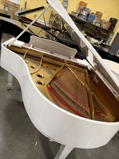 Yamaha C3  1998 Snow White