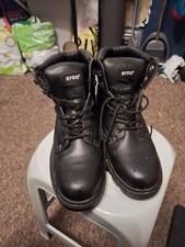 SAFETY BOOTS SIZE uk 10 BLACK