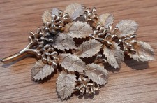 Vintage Signed Crown Trifari