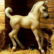 Breyer Classic | Light