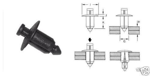 Fairing clip 6mm - 6mm, plastic