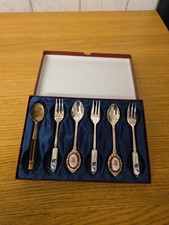 Six Vintage teaspoons/Forks in