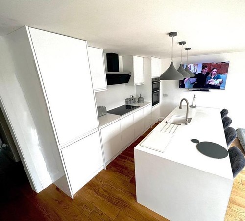Super white quartz - white,