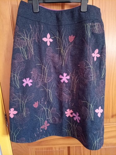 White stuff skirt size a - size,