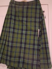 Moffat Weavers Scottish Kilt Skirt size 16 green  Tartan Pure Wool & celtic pin