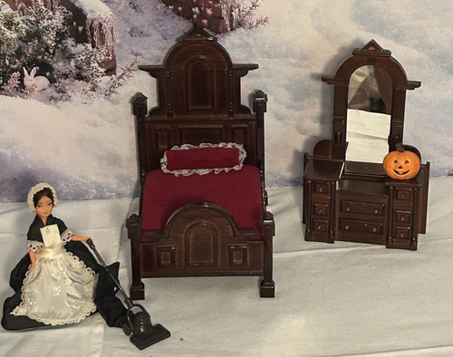 Victorian goth bedroom - victorian,