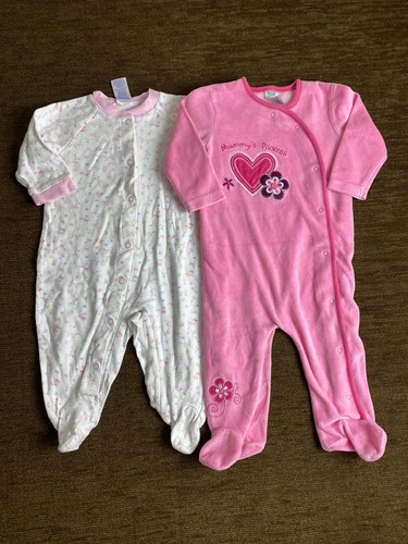 Sleepsuits 9 months - x,