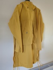 Pretty Green Poncho Size S