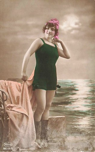 Early bathing beauty weco - beauty,