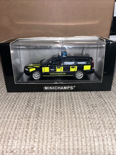 Minichamps 430171885 - 1:43,