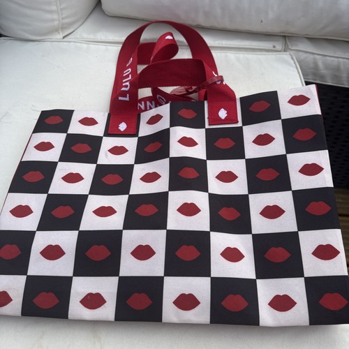 Lulu guinness lips chess - guinness,