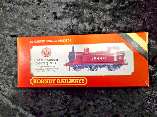Hornby r052 class 3f - r052,
