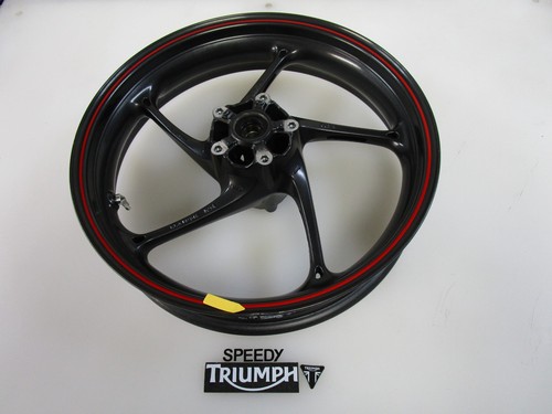 Triumph daytona 675 front - daytona,