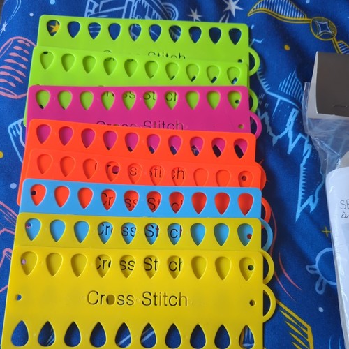 Plastic cross stitch row line - plastic,