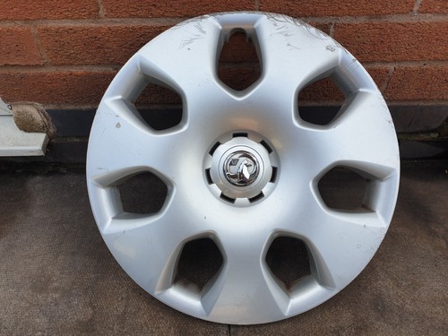 Vauxhall astra wheel trim - astra,