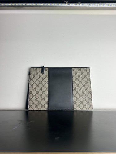 Gucci supreme portfolio - gg,