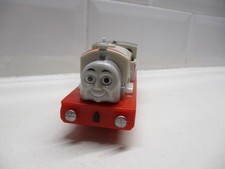tomy trackmaster thomas the tank engine train stanley