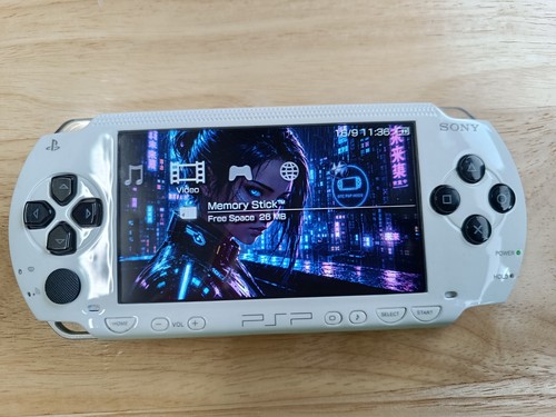 Black white psp 1000 - &, ips