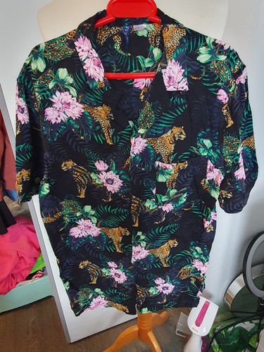 Divided mens patterned - &,