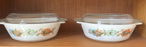 Pair vintage pyrex - vintage,