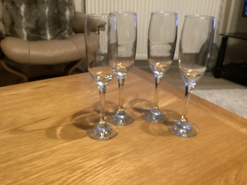 Flute wine glasses - flute, 22.5cms