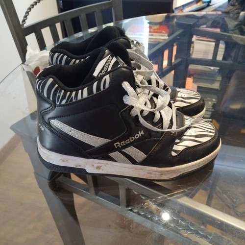Reebok heelys size 2 - reebok,