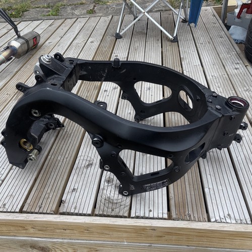 Suzuki gsxr1000 2010 frame - suzuki,