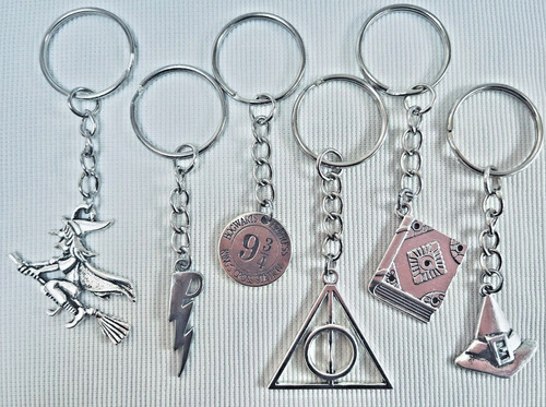 Harry potter theme keyrings - 6,