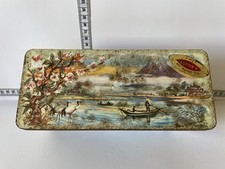 Collectable Vintage Biscuit