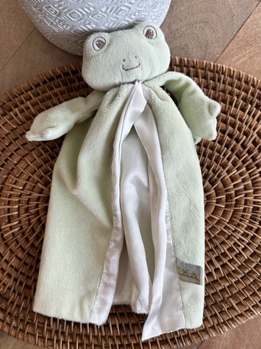 Bunnies the bay frog - by,
