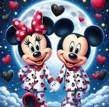 Mickey and minnie mouse - minnie,