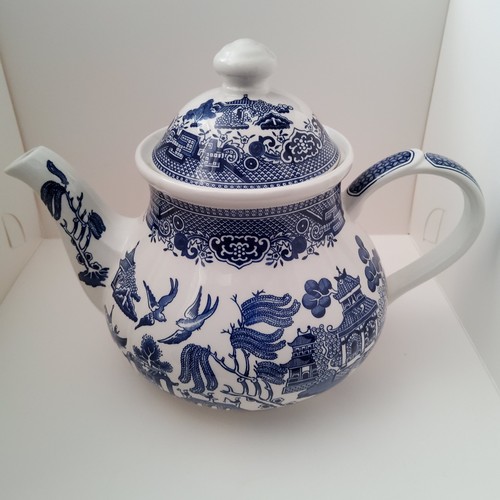 Churchill blue willow teapot - blue,