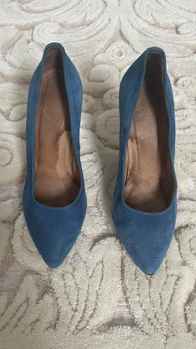 Cobalt blue heeled court - blue,