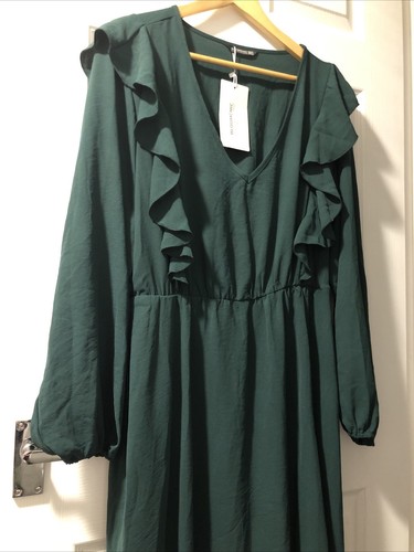Ladies green nevk - -,