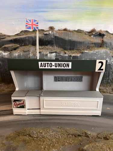 Vintage scalextric pit - vintage,