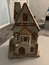 Shelf Pottery Tudor House Lamp  (See Description)