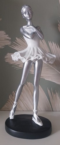Elegant ballerina figurine - ,