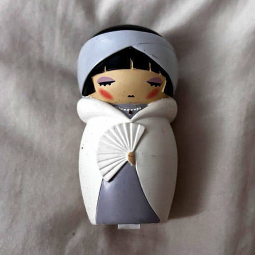 Momiji louise 263 500 - momiji, b