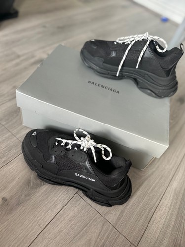 Brand new worn once 100 - brand,