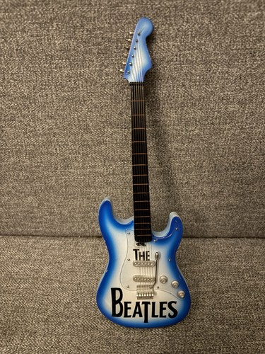 The beatles guitar miniature - beatles,