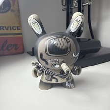 KIDROBOT DUNNY 2013 EVOLVED MCBESS GUITAR AMPLIFIER AMP DESIGNER ART TOY #2