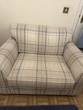 Natural/ Blues snuggle chair