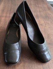 BNWOB Clarks K Brown Smart Leather 1.5” Block Heel Slip On Shoes UK6.5 