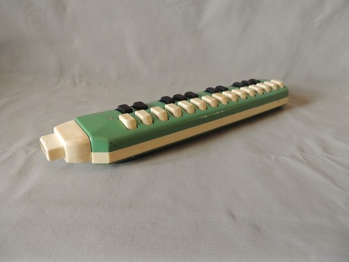 Vintage hohner melodica - hohner,
