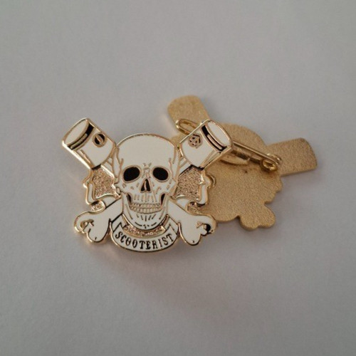 Skull pistons scooter badge - skull,