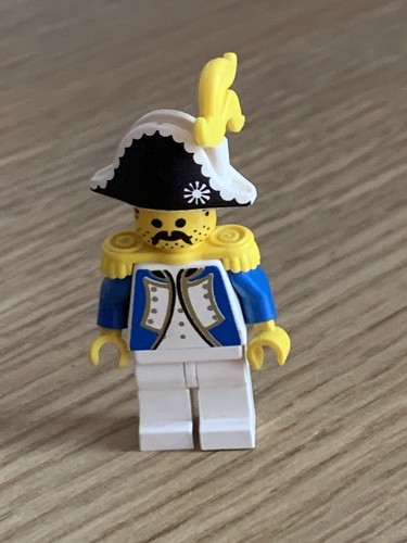 Lego pirate figure pi004 - pirate,