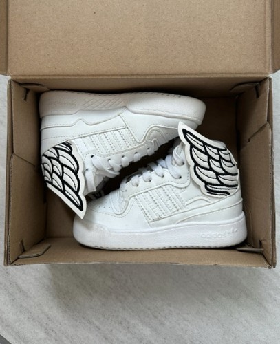 Adidas wings kids size - js,