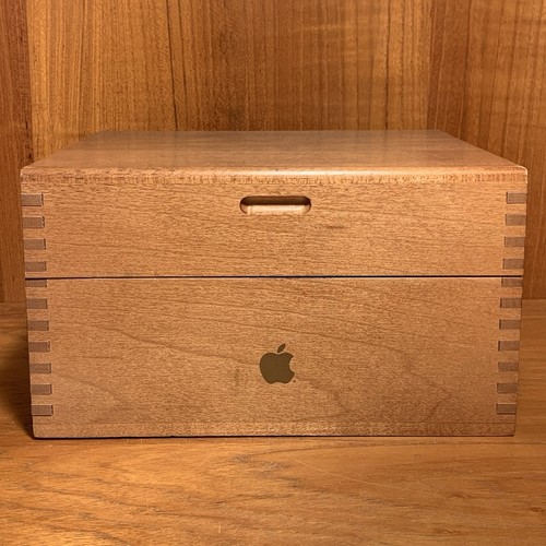 Rare vintage macintosh apple - rare,
